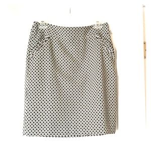 Black and white pattern skirt